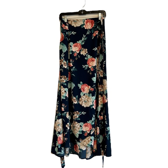 bobeau Dresses & Skirts - Wrap Around Maxi Skirt Size M. Floral Pattern. Ruffle Trim.